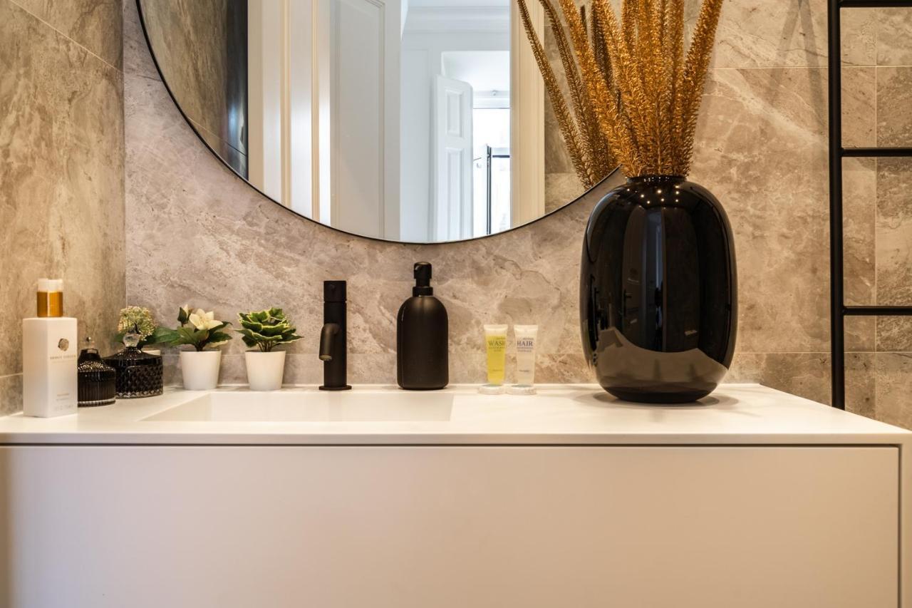 Akicity Campolide Selected Apartment Lisbon Bagian luar foto